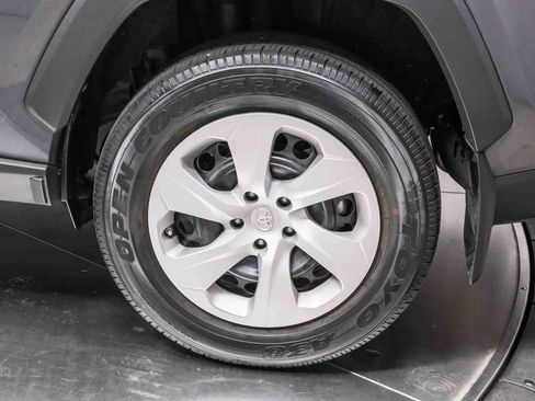 Used 2024 Toyota RAV4 LE FWD image 15