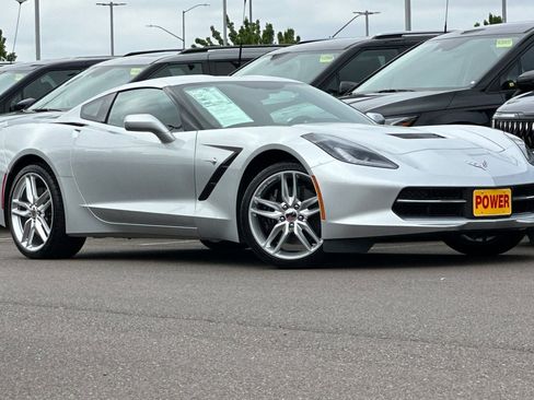 Used 2015 Chevrolet Corvette Stingray Coupe w/ Battery Protection Package RWD image 2