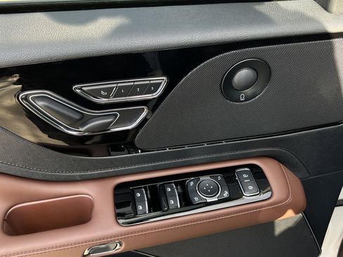 New 2026 Lincoln Aviator Reserve w/ Illumination Package image 25