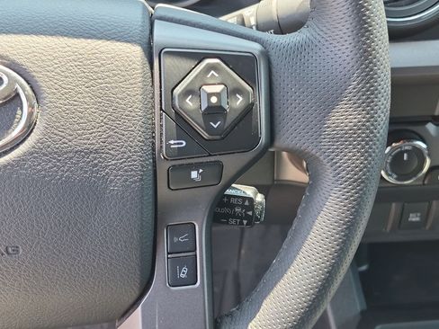 Used 2023 Toyota Tacoma TRD Off-Road AWD/4WD image 20