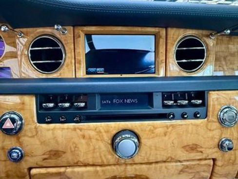 Used 2009 Rolls-Royce Phantom Sedan RWD image 33