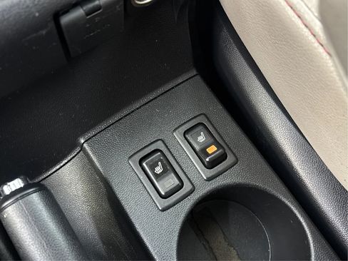 Used 2012 MAZDA MAZDA5 Grand Touring image 42