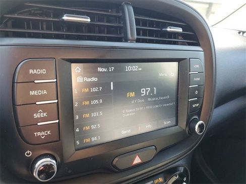 Used 2020 Kia Soul LX image 19