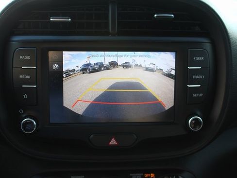 Used 2022 Kia Soul LX w/ Technology Package image 23