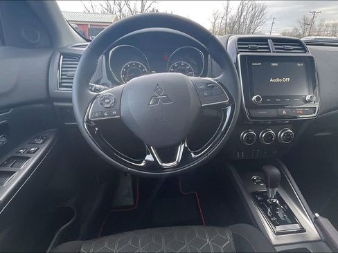 Used 2024 Mitsubishi Outlander Sport Ralliart image 5
