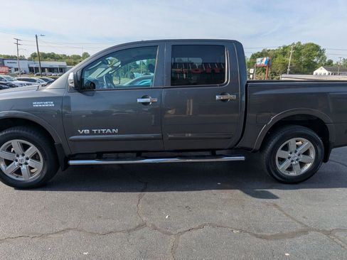 Used 2010 Nissan Titan SE w/ Heavy Metal Edition Pkg image 4