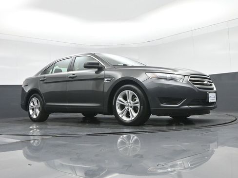 Used 2018 Ford Taurus SE image 47