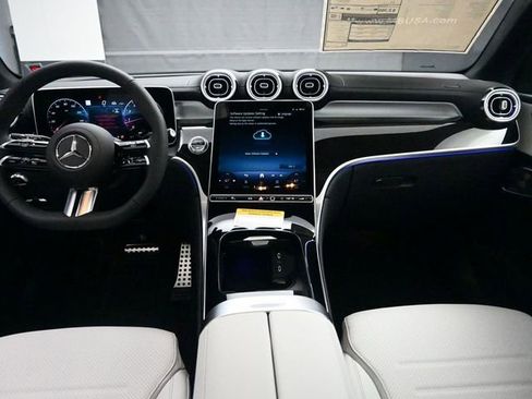 Used 2026 Mercedes-Benz GLC 300 image 9