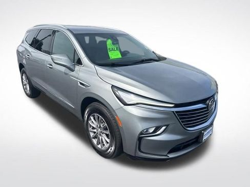 Used 2024 Buick Enclave Premium image 11