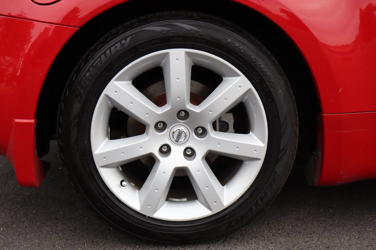 Used 2004 Nissan 350Z Enthusiast RWD image 45
