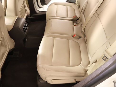 Used 2024 Lincoln Corsair FWD image 13