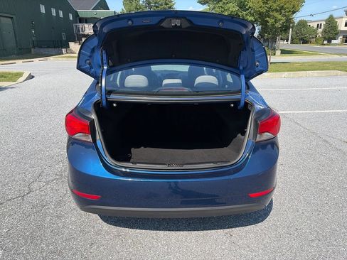 Used 2016 Hyundai Elantra SE FWD image 11
