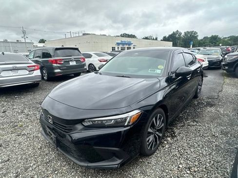 Used 2022 Honda Civic EX image 2