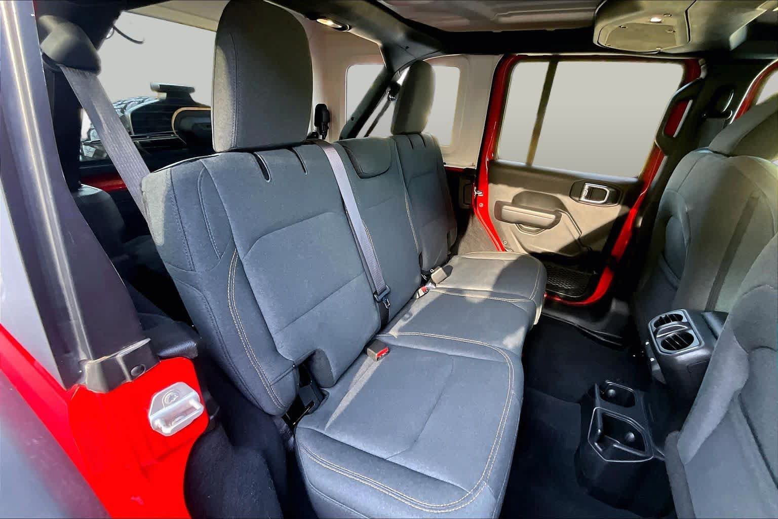 Used 2025 Jeep Wrangler Unlimited Sport AWD/4WD image 20