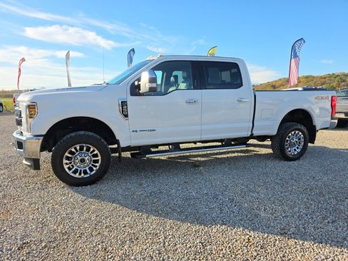 Used 2018 Ford F250 Lariat w/ Lariat Ultimate Package image 6