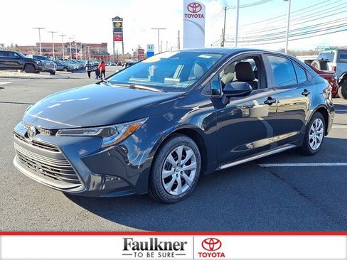 Certified 2024 Toyota Corolla LE image 3