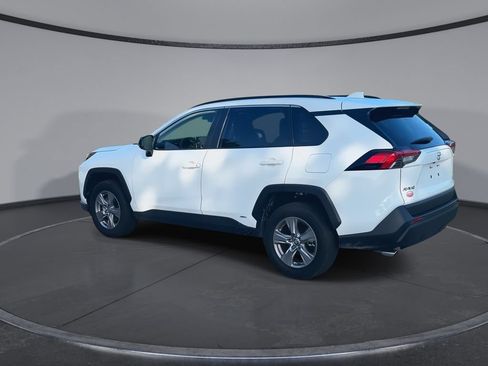 Certified 2025 Toyota RAV4 LE AWD/4WD image 6