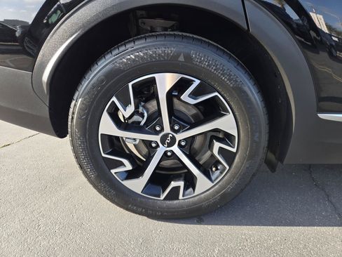 Used 2023 Kia Sportage EX FWD image 34