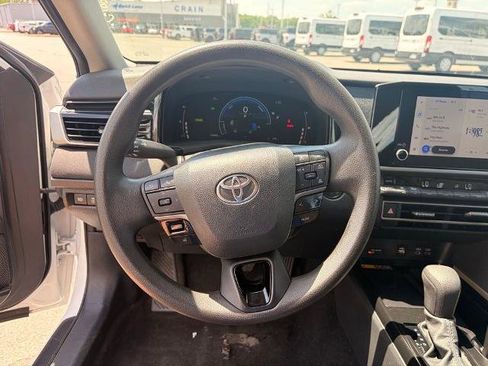 Used 2025 Toyota Camry LE FWD image 17