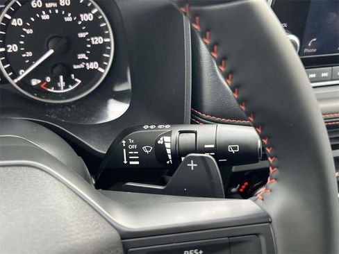 Certified 2025 Nissan Rogue SV image 22