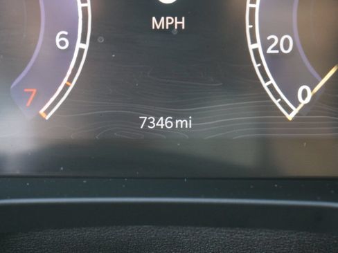 Used 2025 Jeep Grand Cherokee L Limited w/ Black Appearance Package AWD/4WD image 20