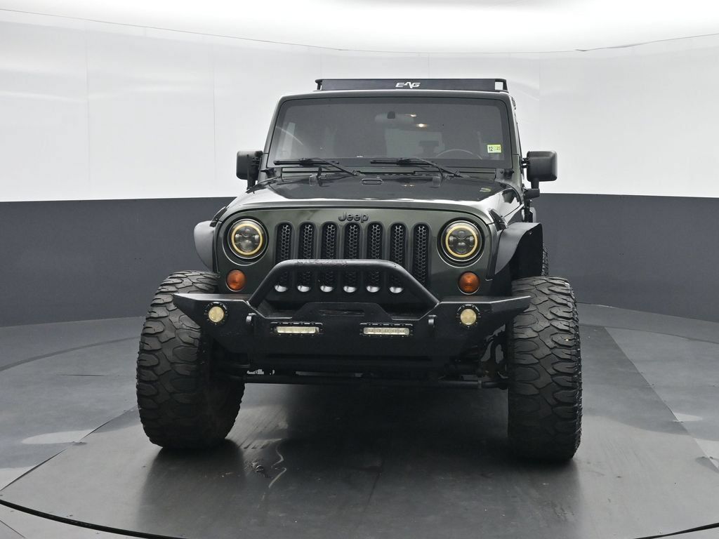 Used 2012 Jeep Wrangler Unlimited Sahara AWD/4WD image 2