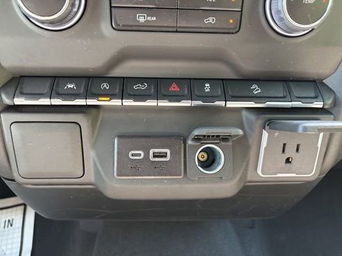 Used 2025 Chevrolet Silverado 1500 Custom Trail Boss image 41