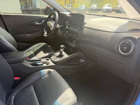 Used 2022 Hyundai Kona Limited AWD/4WD image 11