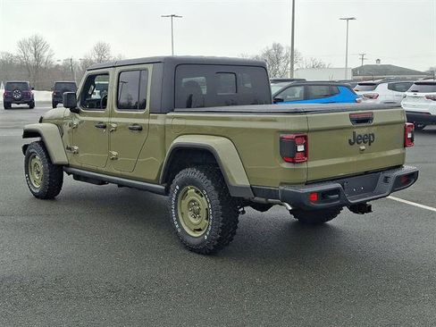 New 2026 Jeep Gladiator Sport image 3