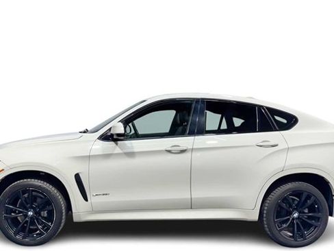 Used 2019 BMW X6 sDrive35i w/ M Sport Package image 1