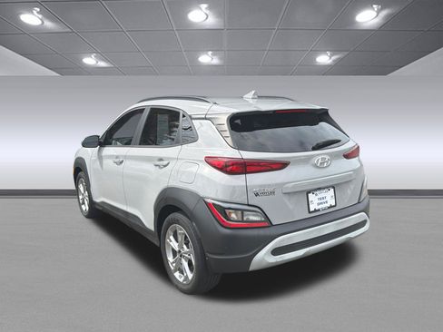 Certified 2022 Hyundai Kona SEL w/ Convenience Package FWD image 7