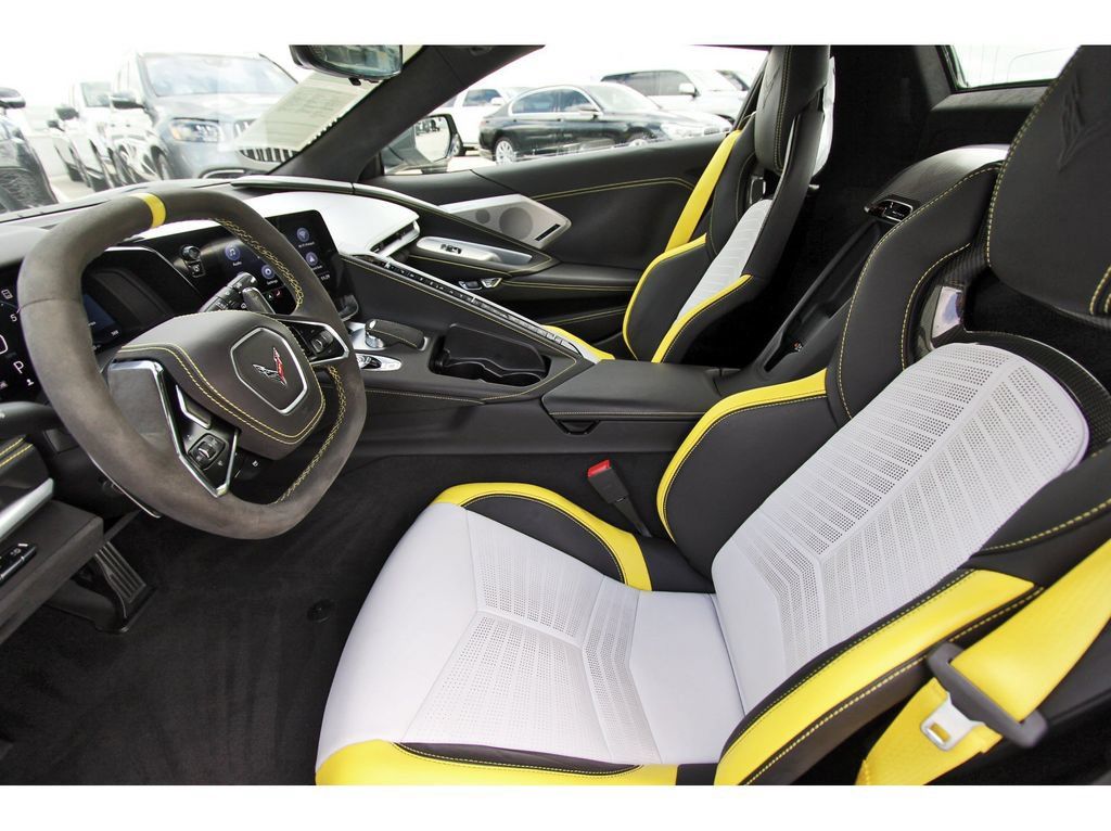 Used 2022 Chevrolet Corvette Stingray Premium Conv RWD image 8