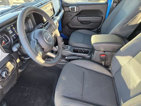 New 2026 Jeep Gladiator Willys image 8