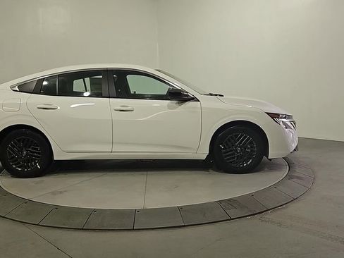 New 2026 Nissan Sentra SV w/ SV Convenience Package image 6