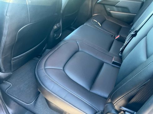 Used 2022 Chevrolet Colorado Z71 image 12