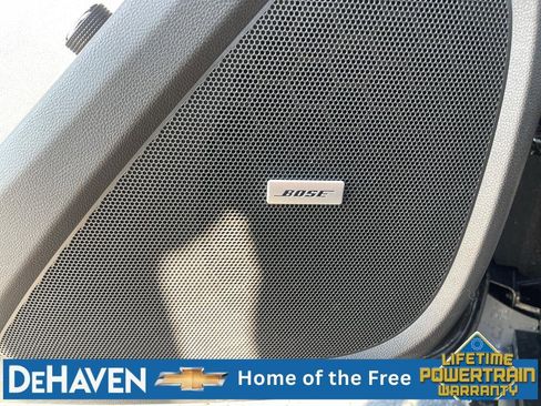 Used 2020 Chevrolet Traverse LT w/ LT Premium Package FWD image 26