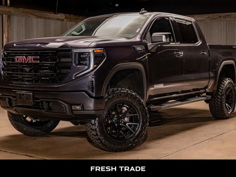 Used 2022 GMC Sierra 1500 Elevation w/ Elevation Premium Package image 5