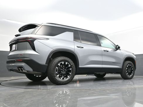 Used 2024 Chevrolet Traverse Z71 AWD/4WD image 47