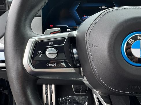 Used 2023 BMW i7 xDrive60 AWD/4WD image 46