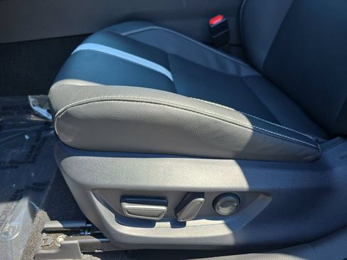 Used 2026 Toyota Camry SE FWD image 30
