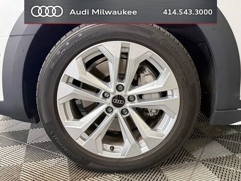 Used 2023 Audi A4 2.0T allroad Prestige w/ Prestige Package AWD/4WD image 9