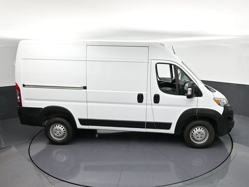 Used 2025 RAM ProMaster 1500 FWD image 18