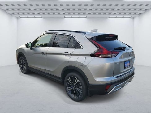 New 2025 Mitsubishi Eclipse Cross SE image 3