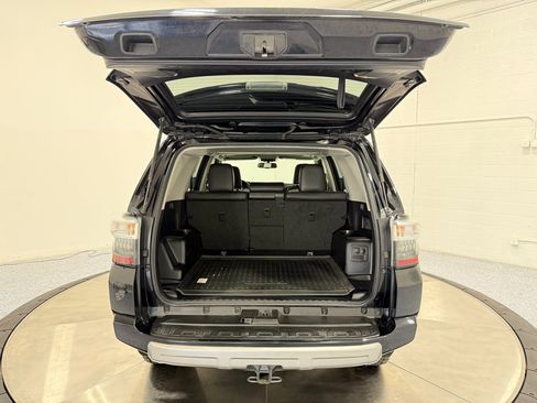 Used 2018 Toyota 4Runner TRD Off-Road Premium image 44