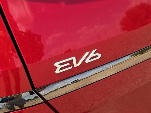 Used 2024 Kia EV6 GT-Line RWD image 11