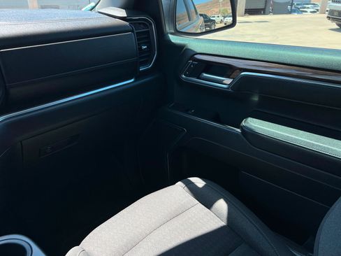 Used 2023 Chevrolet Silverado 1500 LT w/ Convenience Package II AWD/4WD image 11