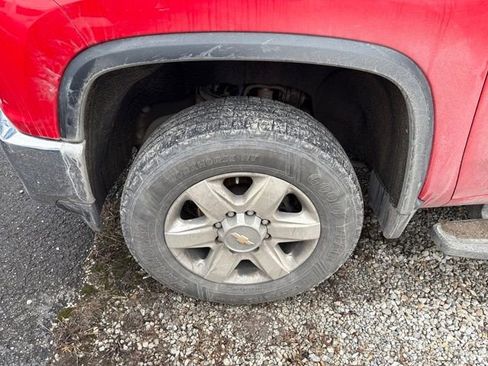 Used 2023 Chevrolet Silverado 3500 LTZ w/ Z71 Off-Road Package image 6