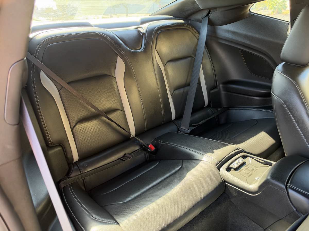 Used 2018 Chevrolet Camaro SS RWD image 23