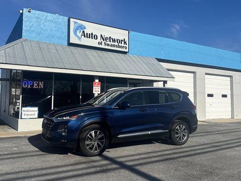 Used 2020 Hyundai Santa Fe SEL w/ Convenience Package image 1