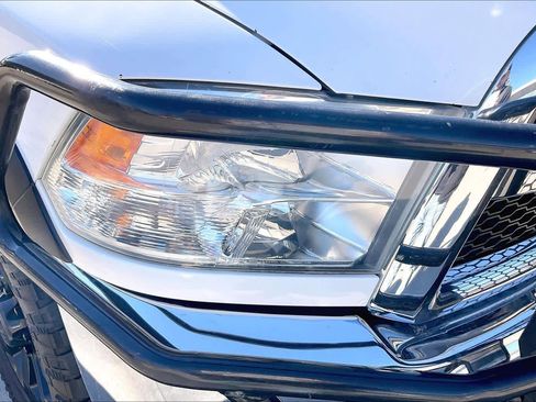 Used 2018 RAM 2500 Tradesman w/ Chrome Appearance Group image 26